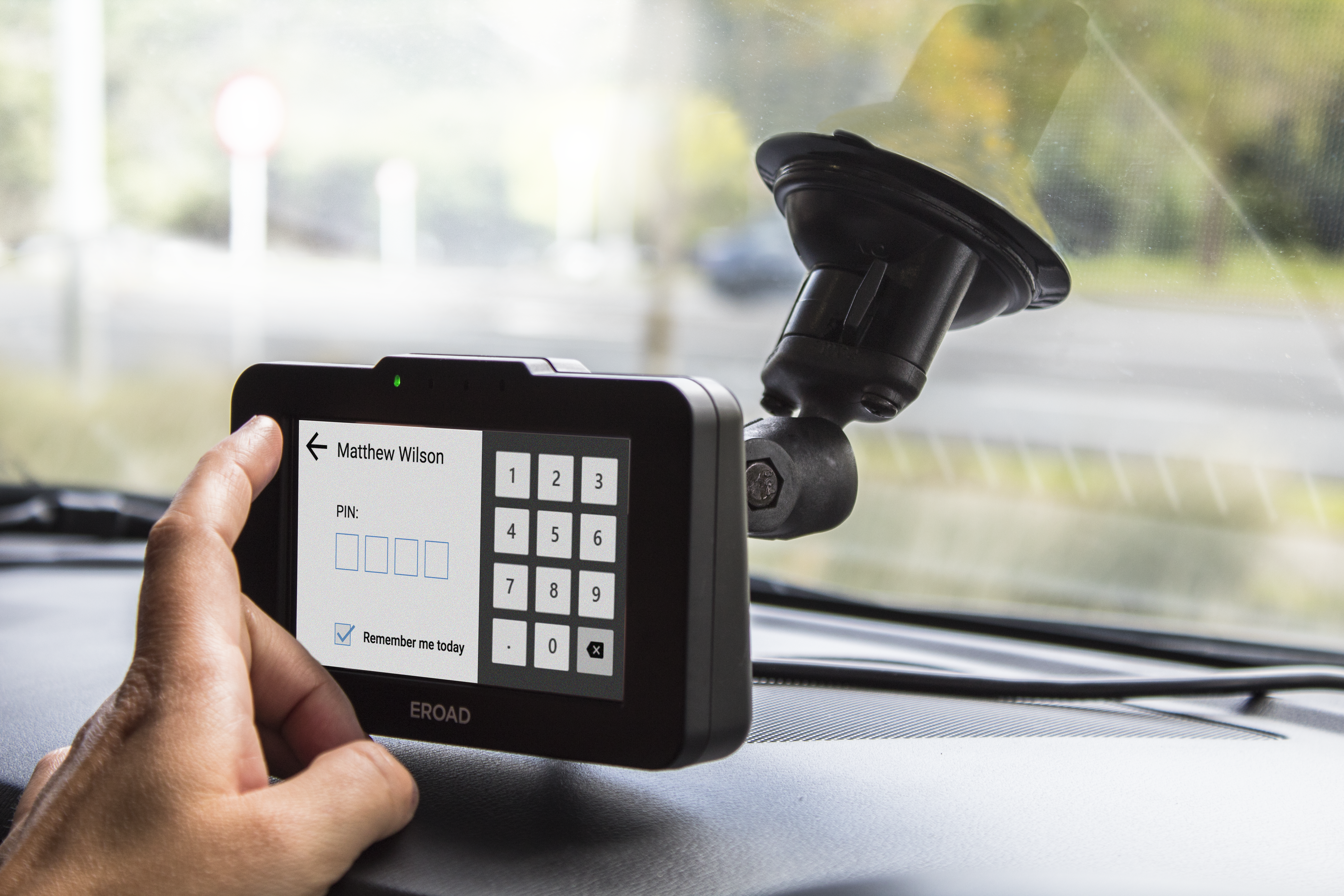 ERD_AU_Mockup_Ehubo2_parked_tap_1_Login (1)