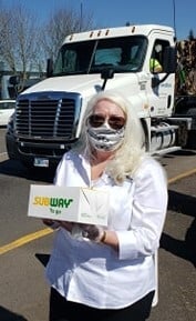 Feeding-truckers-1