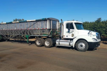Stutzman Farms uses EROAD to reduce fuel taxes and streamline fleet maintenance.